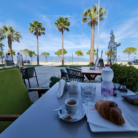 Sofia Seaview Apartment On Lungomare Apartment Vlore