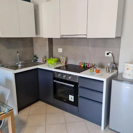 Sofia Seaview Apartment On Lungomare Apartment Vlore