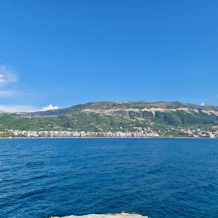 Sofia Seaview Apartment On Lungomare